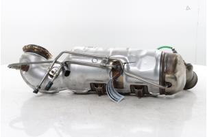 Gebruikte Roetfilter Peugeot 3008 III 1.6 16V Plug-in Hybrid 195 Prijs op aanvraag aangeboden door Snuverink Autodemontage