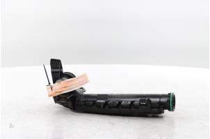 Gebruikte Intercooler Slang Citroen C3 Aircross I (2C/2R) 1.2 e-THP PureTech 130 Prijs € 25,00 Margeregeling aangeboden door Snuverink Autodemontage