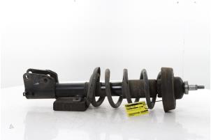 Gebruikte Mac Phersonpoot links-voor Renault Trafic (1FL/2FL/3FL/4FL) 2.0 dCi 16V 110 Prijs € 78,65 Inclusief btw aangeboden door Snuverink Autodemontage