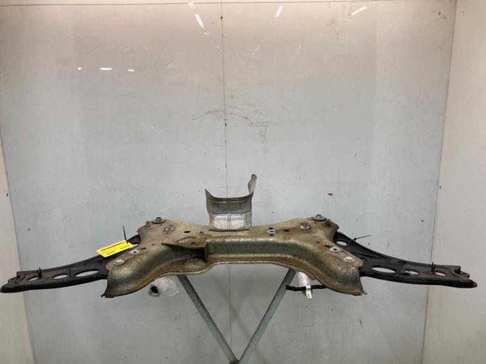 Gebruikte Subframe Renault Trafic (1FL/2FL/3FL/4FL) 2.0 dCi 16V 110 Prijs € 121,00 Inclusief btw aangeboden door Snuverink Autodemontage