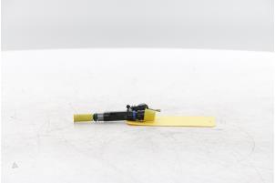 Gebruikte Injector (benzine injectie) Renault Clio V (RJAB) 1.6 E-Tech 145 16V Prijs € 70,00 Margeregeling aangeboden door Snuverink Autodemontage