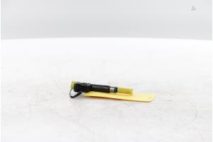 Gebruikte Injector (benzine injectie) Renault Clio V (RJAB) 1.6 E-Tech 145 16V Prijs € 70,00 Margeregeling aangeboden door Snuverink Autodemontage