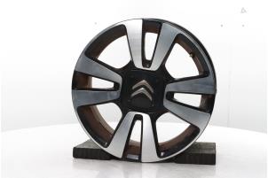 Gebruikte Velg Citroen C3 Aircross I (2C/2R) 1.2 e-THP PureTech 110 Prijs € 115,00 Margeregeling aangeboden door Snuverink Autodemontage