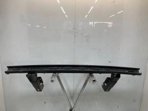 Gebruikte Bumperframe achter Ford Transit 2.0 TDCi 16V Eco Blue 130 RWD Prijs € 85,00 Margeregeling aangeboden door Snuverink Autodemontage