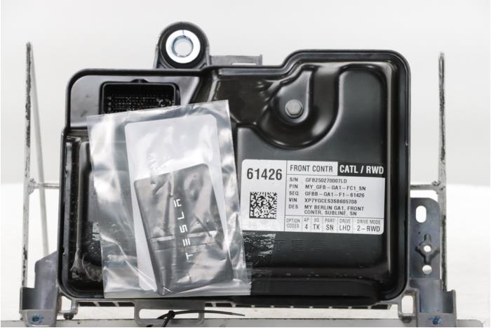 Gebruikte Computer Motormanagement Tesla Model Y (5YJY) RWD Prijs € 302,50 Inclusief btw aangeboden door Snuverink Autodemontage