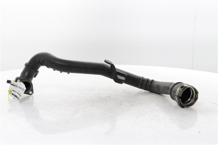 Gebruikte Intercooler Slang Nissan Qashqai (J11) 1.3 DIG-T 160 16V Prijs € 95,00 Margeregeling aangeboden door Snuverink Autodemontage