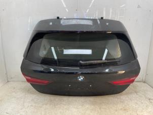 Gebruikte Achterklep BMW 1 serie (F40) 118i 1.5 TwinPower 12V Prijs € 450,00 Margeregeling aangeboden door Snuverink Autodemontage