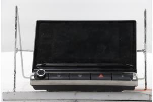 Gebruikte Display Interieur Citroen C3 Aircross I (2C/2R) 1.2 e-THP PureTech 110 Prijs € 175,00 Margeregeling aangeboden door Snuverink Autodemontage