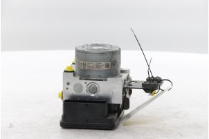 Gebruikte ABS Pomp Renault Trafic (1FL/2FL/3FL/4FL) 2.0 dCi 16V 120 Prijs € 193,60 Inclusief btw aangeboden door Snuverink Autodemontage