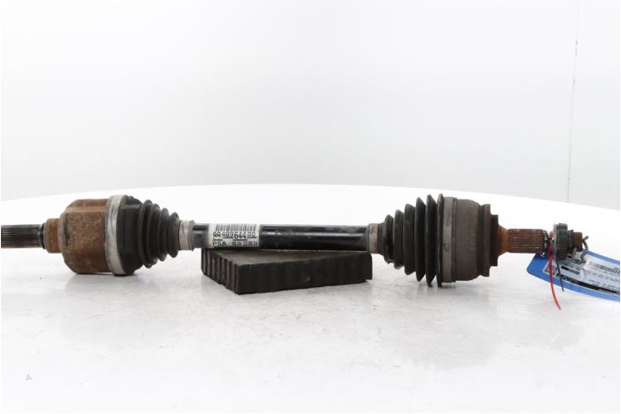 Gebruikte Aandrijfas links-voor Peugeot Expert (V1/VA/VB/VE/VF/VT/VY) 2.0 Blue HDi 145 16V Prijs € 211,75 Inclusief btw aangeboden door Snuverink Autodemontage