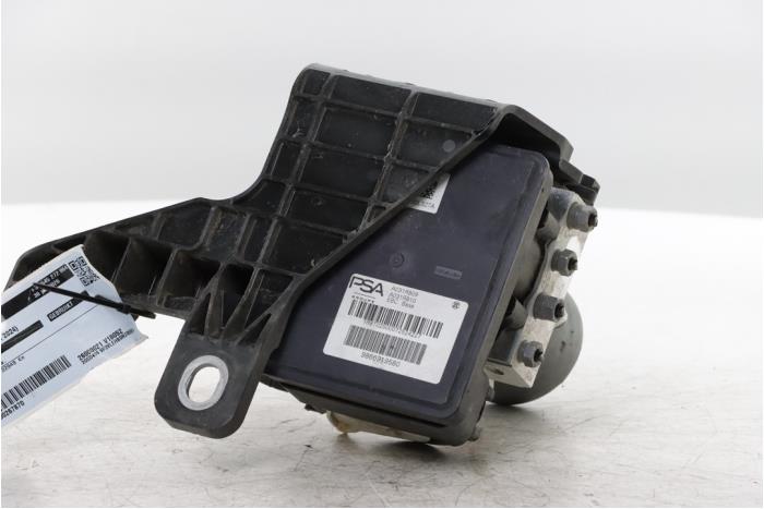Gebruikte ABS Pomp Peugeot Expert (V1/VA/VB/VE/VF/VT/VY) 2.0 Blue HDi 145 16V Prijs € 514,25 Inclusief btw aangeboden door Snuverink Autodemontage