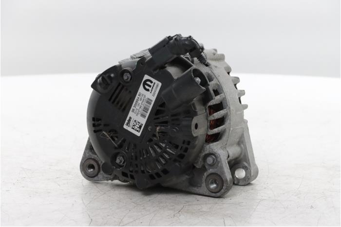 Gebruikte Dynamo Peugeot 208 II (UB/UH/UP) 1.2 Vti 12V PureTech 75 Prijs € 114,95 Inclusief btw aangeboden door Snuverink Autodemontage