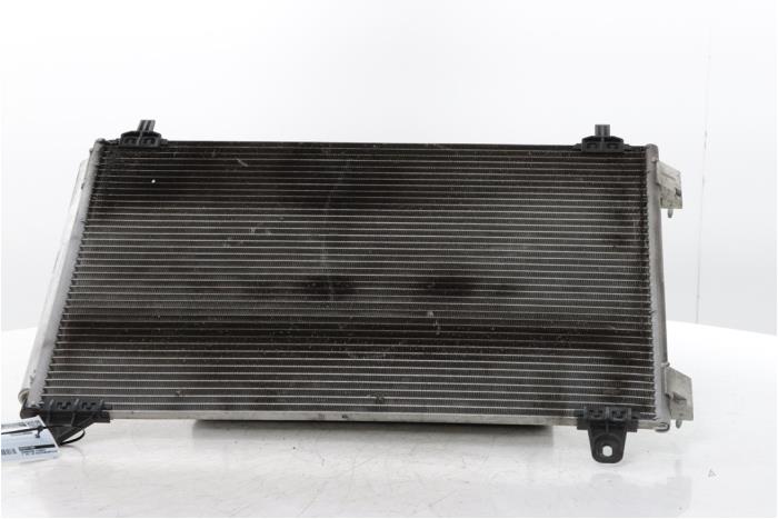 Gebruikte Airco Condensor Peugeot 208 II (UB/UH/UP) 1.2 Vti 12V PureTech 100 Prijs € 75,00 Margeregeling aangeboden door Snuverink Autodemontage