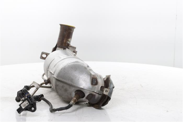 Katalysator van een Opel Corsa F (UB/UH/UP) 1.2 Turbo 12V 100 2020