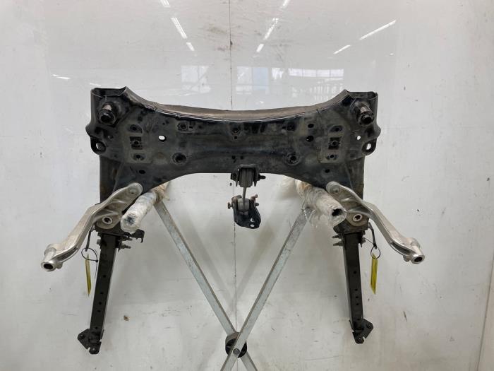 Gebruikte Subframe Renault Captur II (RJB) 1.6 E-Tech 145 Prijs € 400,00 Margeregeling aangeboden door Snuverink Autodemontage
