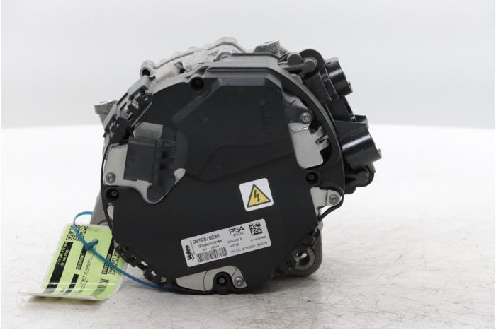 Gebruikte Alternator Opel Corsa F (UB/UH/UP) 1.2 Turbo 12V 100 Hybrid Prijs € 840,95 Inclusief btw aangeboden door Snuverink Autodemontage