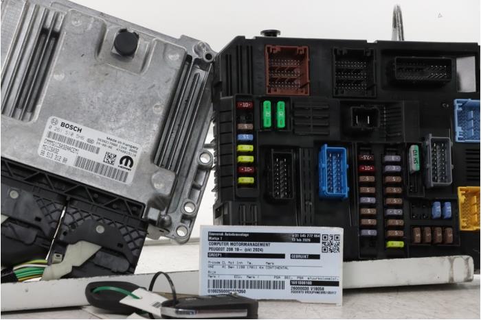 Gebruikte Computer Motormanagement Peugeot 208 II (UB/UH/UP) 1.2 Vti 12V PureTech 100 Prijs € 423,50 Inclusief btw aangeboden door Snuverink Autodemontage