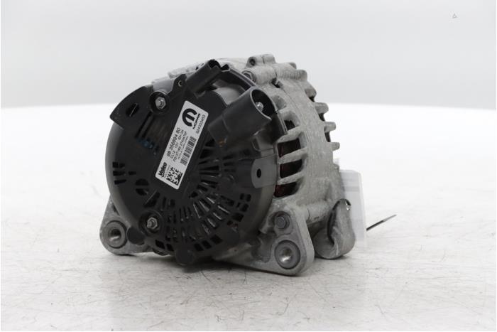 Gebruikte Dynamo Peugeot 208 II (UB/UH/UP) 1.2 Vti 12V PureTech 100 Prijs € 139,15 Inclusief btw aangeboden door Snuverink Autodemontage