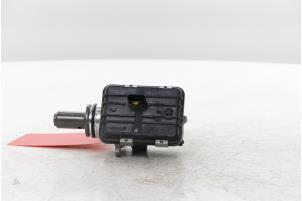 Gebruikte Modele EPB Citroen C4 Berline (BA/BB/BC) ë-C4 50 kWh Prijs € 242,00 Inclusief btw aangeboden door Snuverink Autodemontage