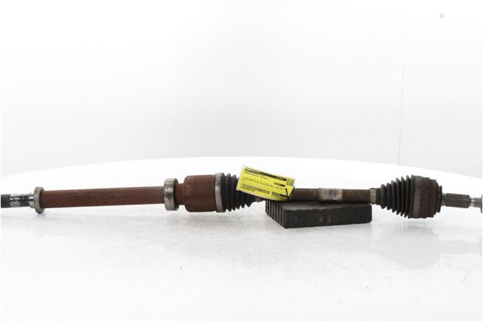 Gebruikte Steekas rechts-voor Renault Clio V (RJAB) 1.0 TCe 100 12V Bi-Fuel Prijs € 100,00 Margeregeling aangeboden door Snuverink Autodemontage