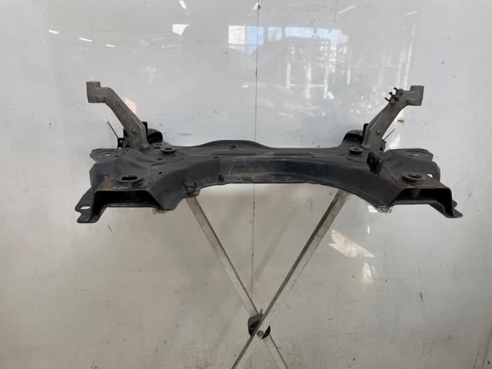 Gebruikte Subframe Peugeot 308 SW (L4/L9/LC/LJ/LR) 1.6 BlueHDi 120 Prijs € 150,00 Margeregeling aangeboden door Snuverink Autodemontage