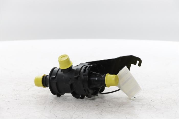 Gebruikte Thermostaathuis Renault Austral 1.2 E-Tech Hybrid 200 Prijs € 50,00 Margeregeling aangeboden door Snuverink Autodemontage