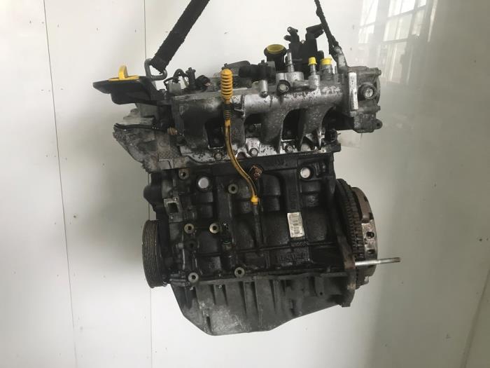 Gebruikte Motor Renault Clio III Estate/Grandtour (KR) 1.2 16V TCE 100 Prijs € 300,00 Margeregeling aangeboden door Snuverink Autodemontage