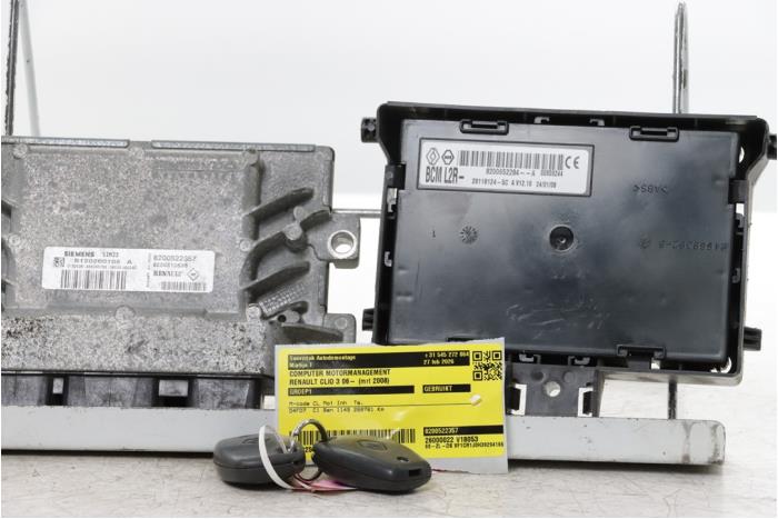 Gebruikte Computer Motormanagement Renault Clio III (BR/CR) 1.2 16V 75 Prijs € 250,00 Margeregeling aangeboden door Snuverink Autodemontage