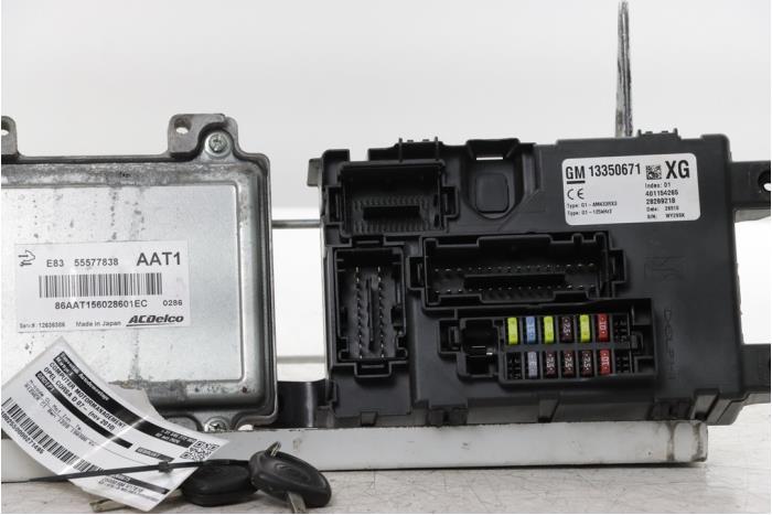 Gebruikte Computer Motormanagement Opel Corsa D 1.2 ecoFLEX Prijs € 325,00 Margeregeling aangeboden door Snuverink Autodemontage