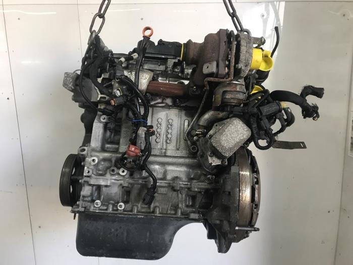 Gebruikte Motor Citroen C4 Picasso (3D/3E) 1.6 e-HDi 115 Prijs € 950,00 Margeregeling aangeboden door Snuverink Autodemontage