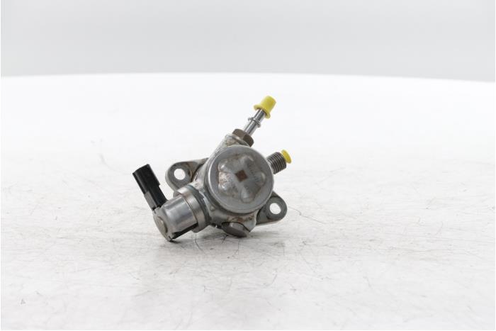 Gebruikte Brandstofpomp Mechanisch Renault Megane III Berline (BZ) 1.2 16V TCE 115 Prijs € 400,00 Margeregeling aangeboden door Snuverink Autodemontage
