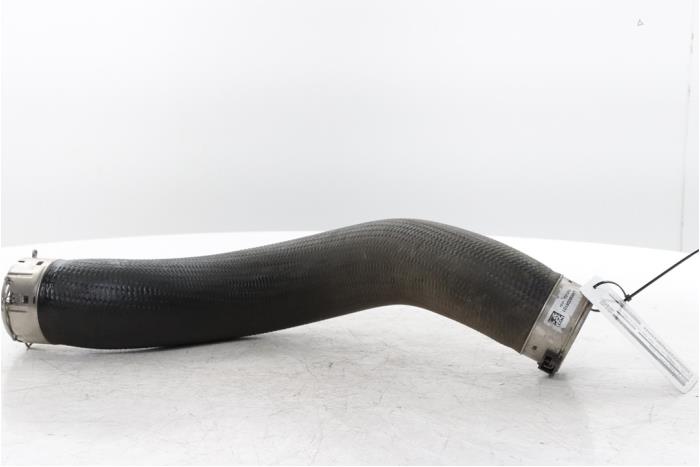 Gebruikte Intercooler Slang BMW 5 serie Touring (G31) 520d Prijs € 175,45 Inclusief btw aangeboden door Snuverink Autodemontage