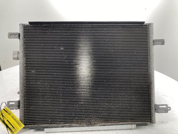 Gebruikte Airco Condensor Renault Zoé (AG) 46kW Prijs € 40,00 Margeregeling aangeboden door Snuverink Autodemontage