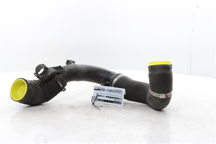Gebruikte Intercooler Slang Peugeot Boxer (U9) 2.2 HDi 110 Euro 5 Prijs € 121,00 Inclusief btw aangeboden door Snuverink Autodemontage