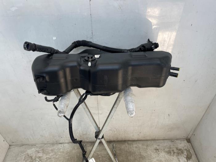 Gebruikte Ureumreservoir Fiat Ducato (250) 2.3 D 140 Multijet AdBlue Prijs € 1.089,00 Inclusief btw aangeboden door Snuverink Autodemontage