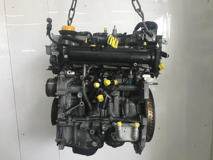Gebruikte Motor Renault Captur I (2R) 1.2 TCE 16V EDC Prijs € 2.500,00 Margeregeling aangeboden door Snuverink Autodemontage