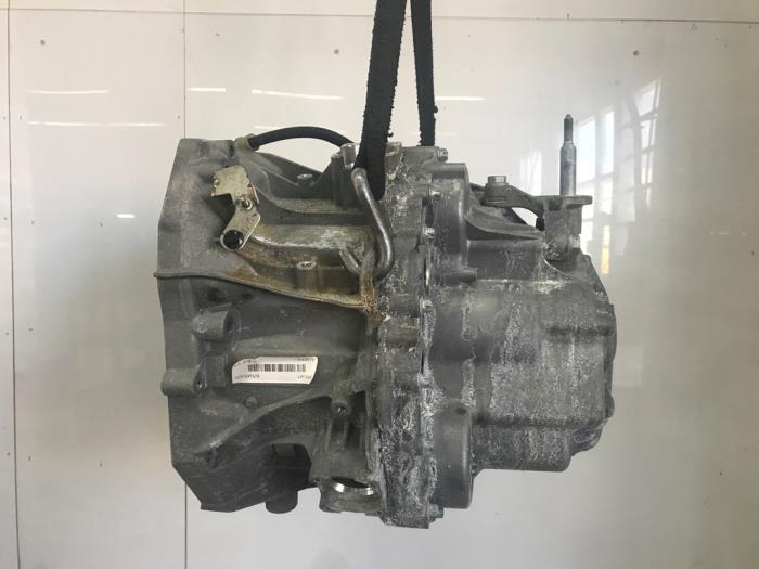 Gebruikte Automaatbak Renault Captur I (2R) 1.2 TCE 16V EDC Prijs € 1.250,00 Margeregeling aangeboden door Snuverink Autodemontage