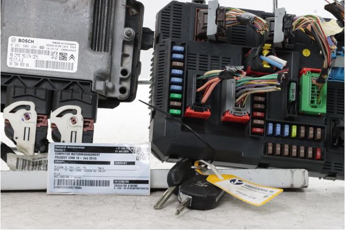 Gebruikte Computer Motormanagement Peugeot 2008 (CU) 1.6 VTI 16V Prijs € 125,00 Margeregeling aangeboden door Snuverink Autodemontage