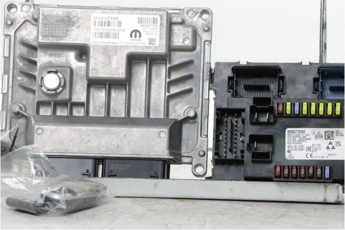 Gebruikte Computer Motormanagement Alfa Romeo Tonale 1.5 VGT Hybrid Prijs € 300,00 Margeregeling aangeboden door Snuverink Autodemontage