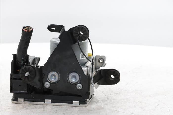 ABS Pomp van een Volvo S60 III (ZS) 2.0 T4 16V 2020