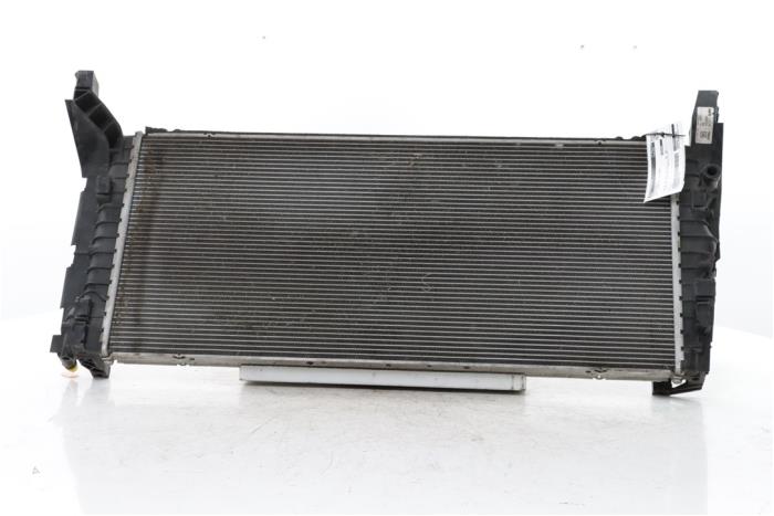 Gebruikte Radiateur BMW 1 serie (F40) 118d 2.0 16V Prijs € 225,00 Margeregeling aangeboden door Snuverink Autodemontage