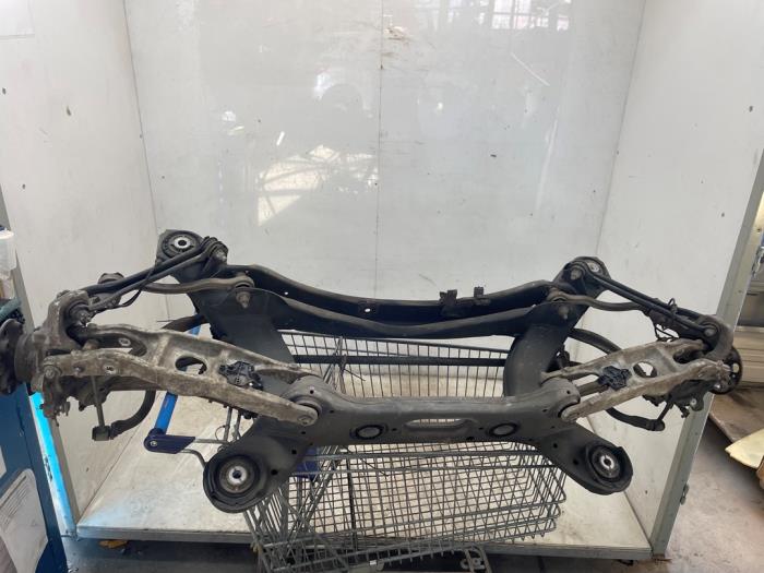Gebruikte Subframe Mercedes GLC AMG (X253) Prijs € 195,00 Margeregeling aangeboden door Snuverink Autodemontage