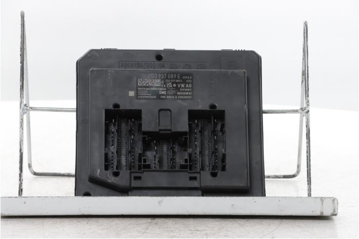 Gebruikte Module Bodycontrol Volkswagen Polo VI (AW1) 1.0 TSI 12V Prijs € 95,00 Margeregeling aangeboden door Snuverink Autodemontage