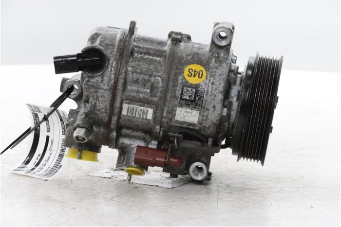 Gebruikte Aircopomp Volkswagen Polo VI (AW1) 1.0 TSI 12V Prijs € 90,00 Margeregeling aangeboden door Snuverink Autodemontage