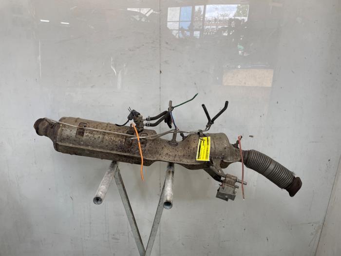 Gebruikte Roetfilter Renault Master III (MA/MB/MC/MD/MH/MF/MG/MH) 2.3 dCi 135 16V FWD Prijs op aanvraag aangeboden door Snuverink Autodemontage