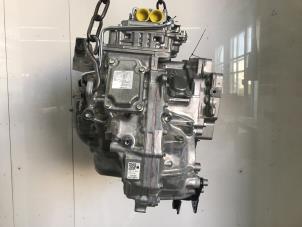 Versnellingsbak van een Peugeot 308 SW (F4/FC/FN/FR) 1.6 16V HYbrid 180 e-EAT8 2025