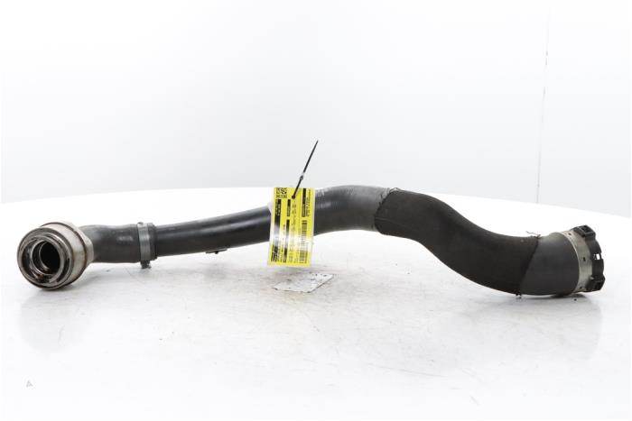 Gebruikte Intercooler Slang Renault Megane IV Estate (RFBK) 1.3 TCE 140 16V Prijs € 75,00 Margeregeling aangeboden door Snuverink Autodemontage