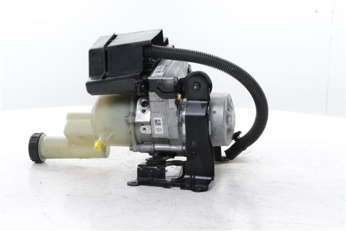 Gebruikte Stuurpomp Opel Vivaro 2.0 Diesel 145 Prijs € 544,50 Inclusief btw aangeboden door Snuverink Autodemontage