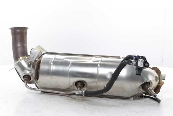 Gebruikte Katalysator Citroen C3 (CB/CC) 1.2 PureTech 100 Prijs € 650,00 Margeregeling aangeboden door Snuverink Autodemontage