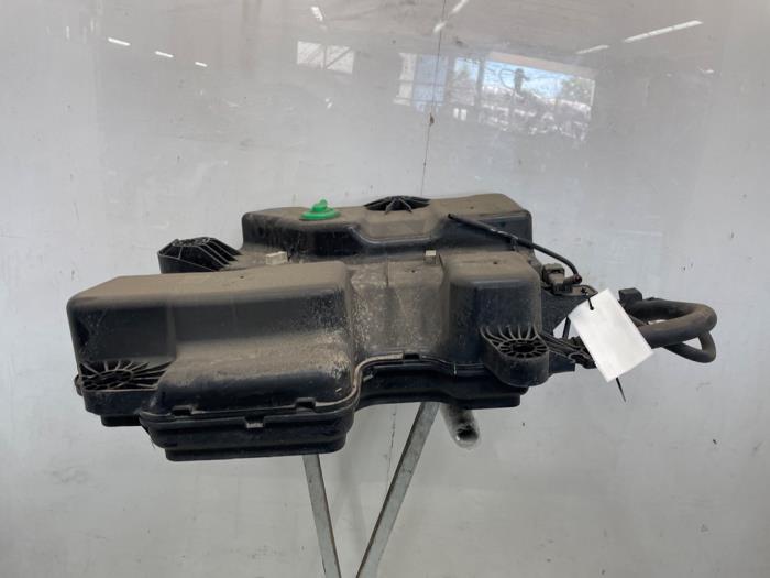 Gebruikte Adblue tank Opel Vivaro 2.0 Diesel 145 Prijs € 272,25 Inclusief btw aangeboden door Snuverink Autodemontage